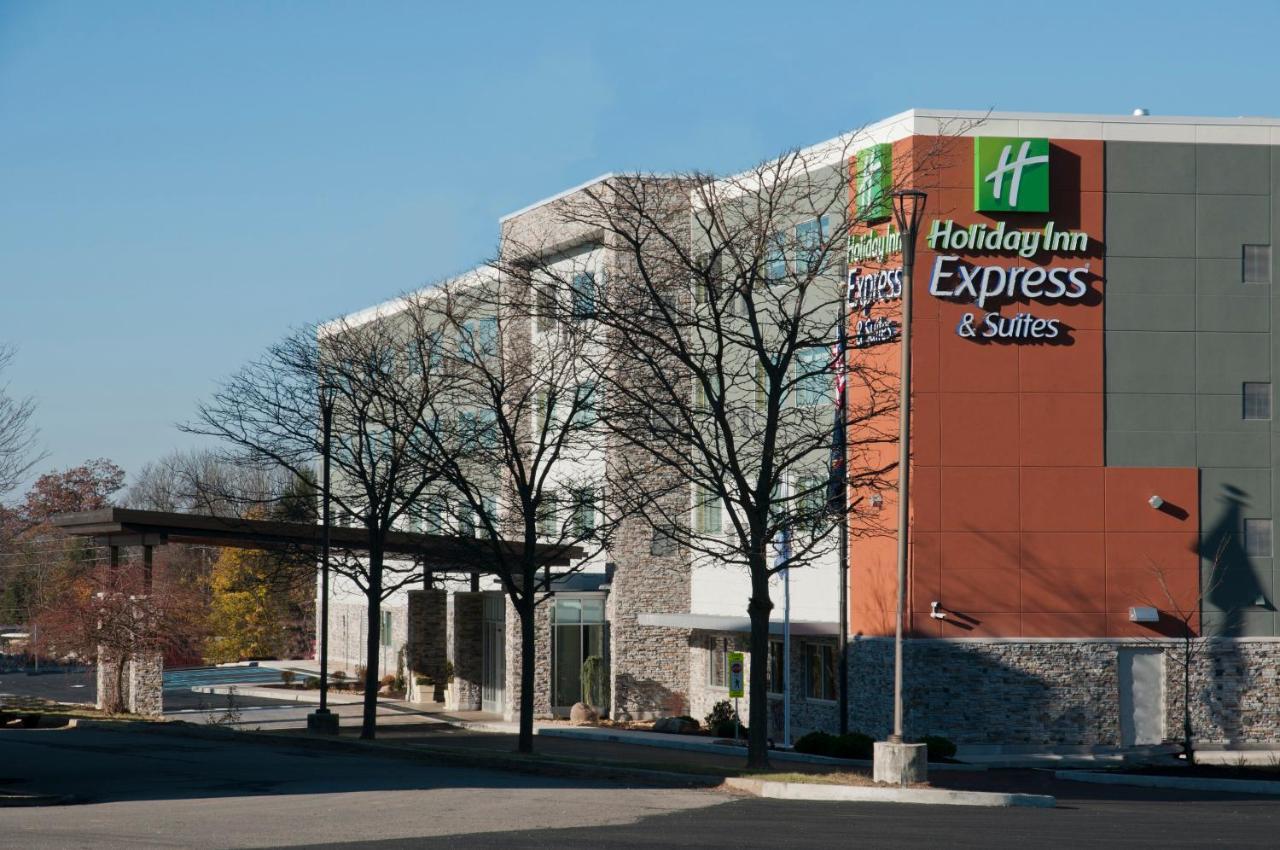 Holiday Inn Express & Suites Johnstown By Ihg Exterior photo